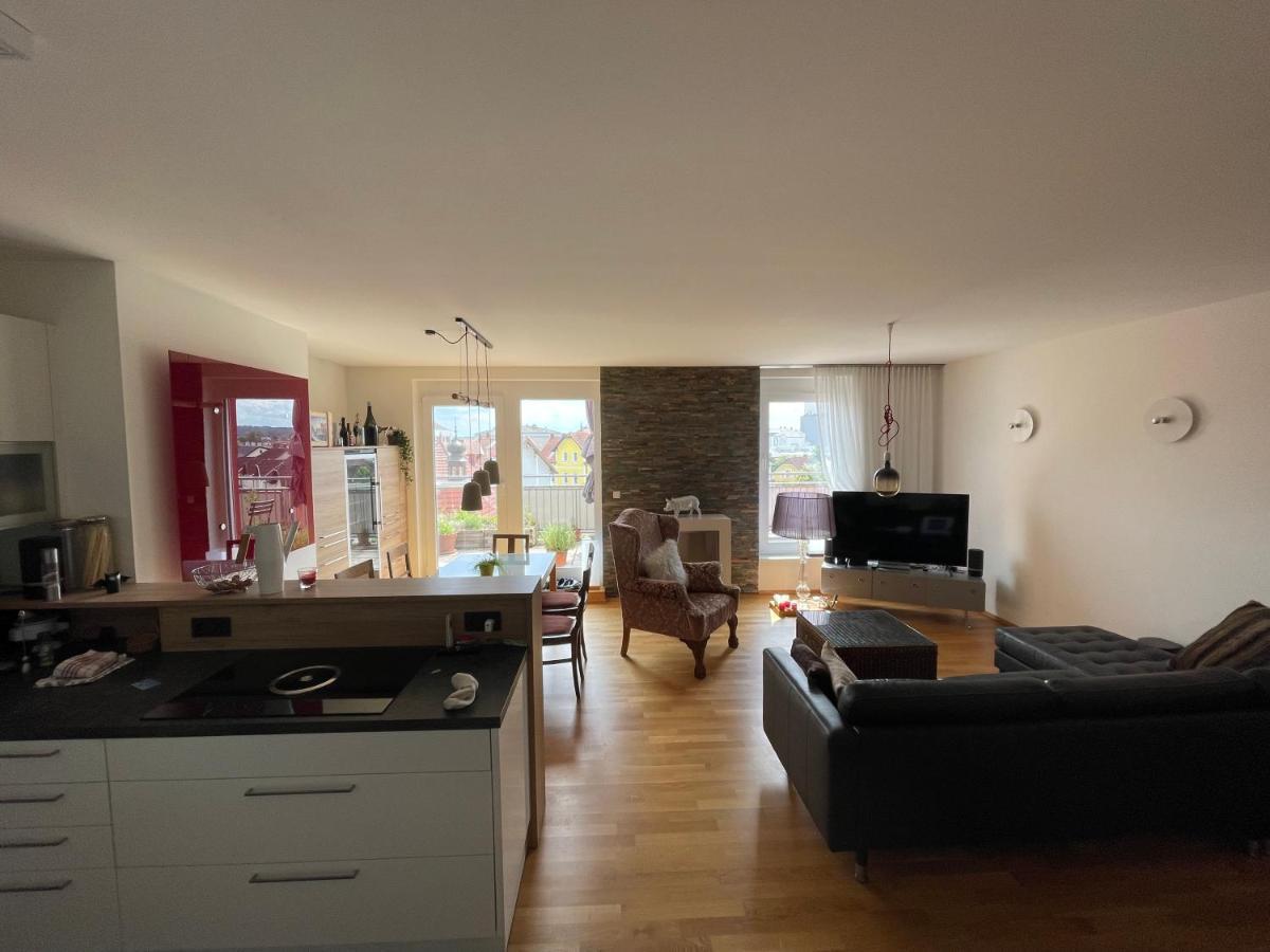 Penthouse Wohnung Am Radweg Mit Dachterasse Вайдхофен-ан-дер-Тайя Экстерьер фото